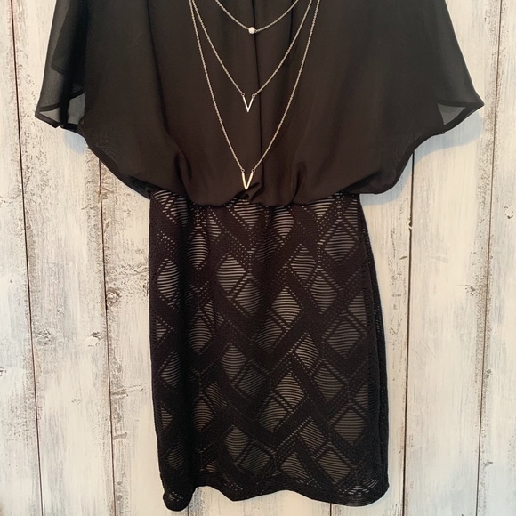 Black dress - Picture 2 of 3